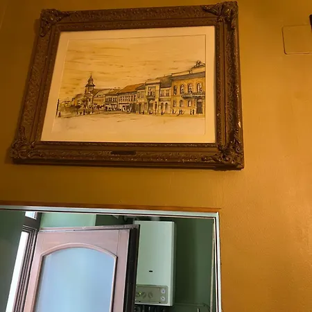 Classic Story In Old Ii Apartment