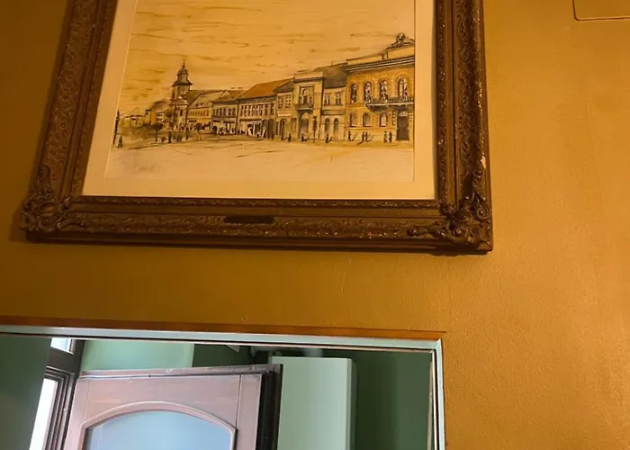 Classic Story In Old Ii Apartament